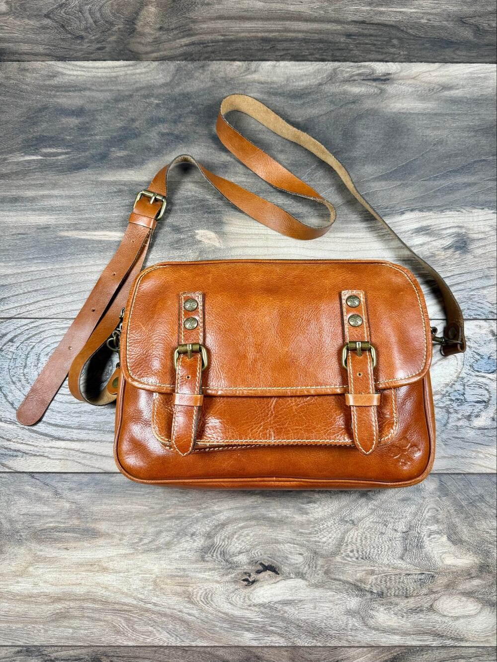 Patricia Nash Italian Leather Crossbody Satchel Cognac British Preppy Bag Purse